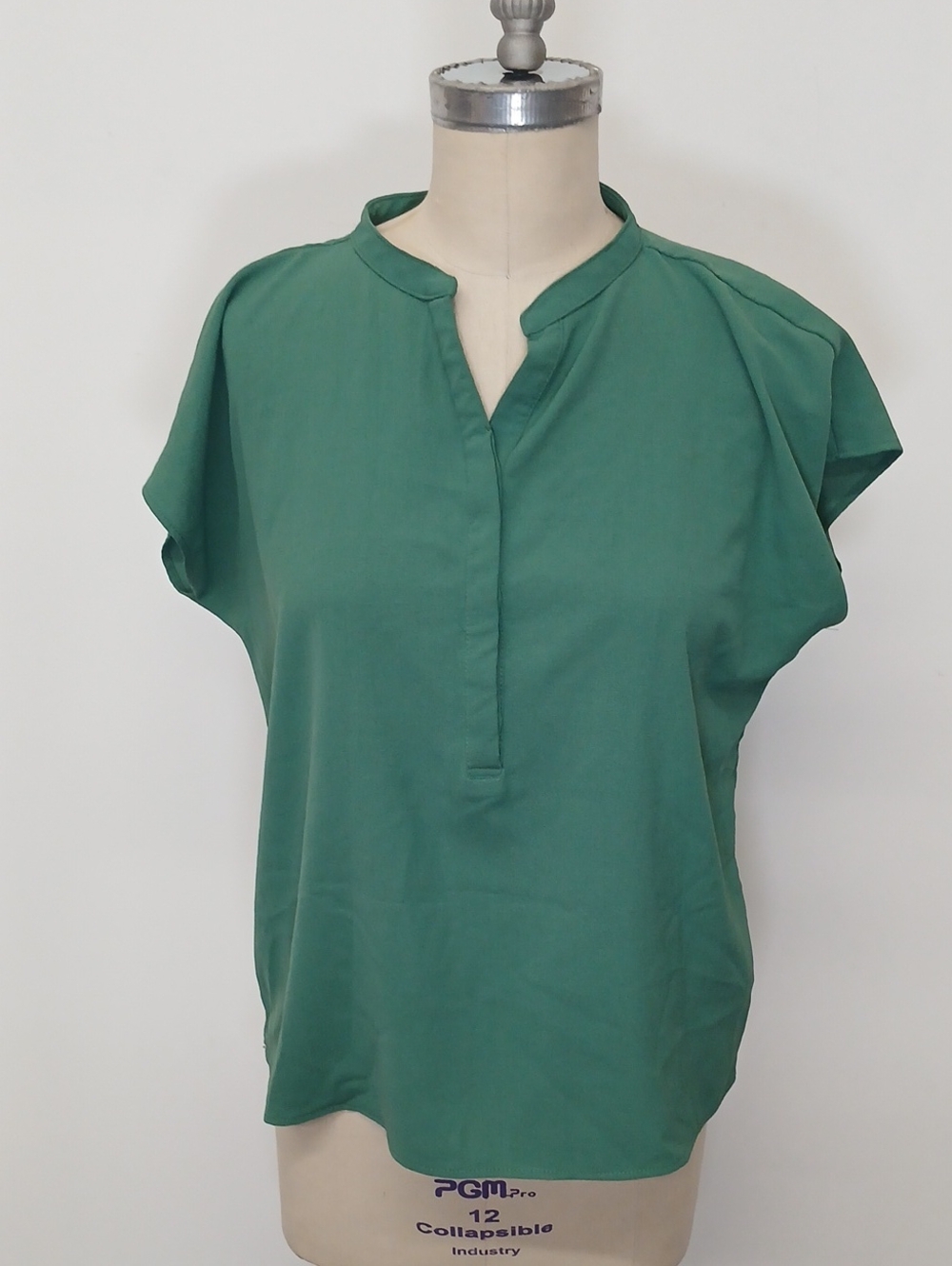 LC Waikiki Classic Lightweight Green V-Neck Women’s Top
